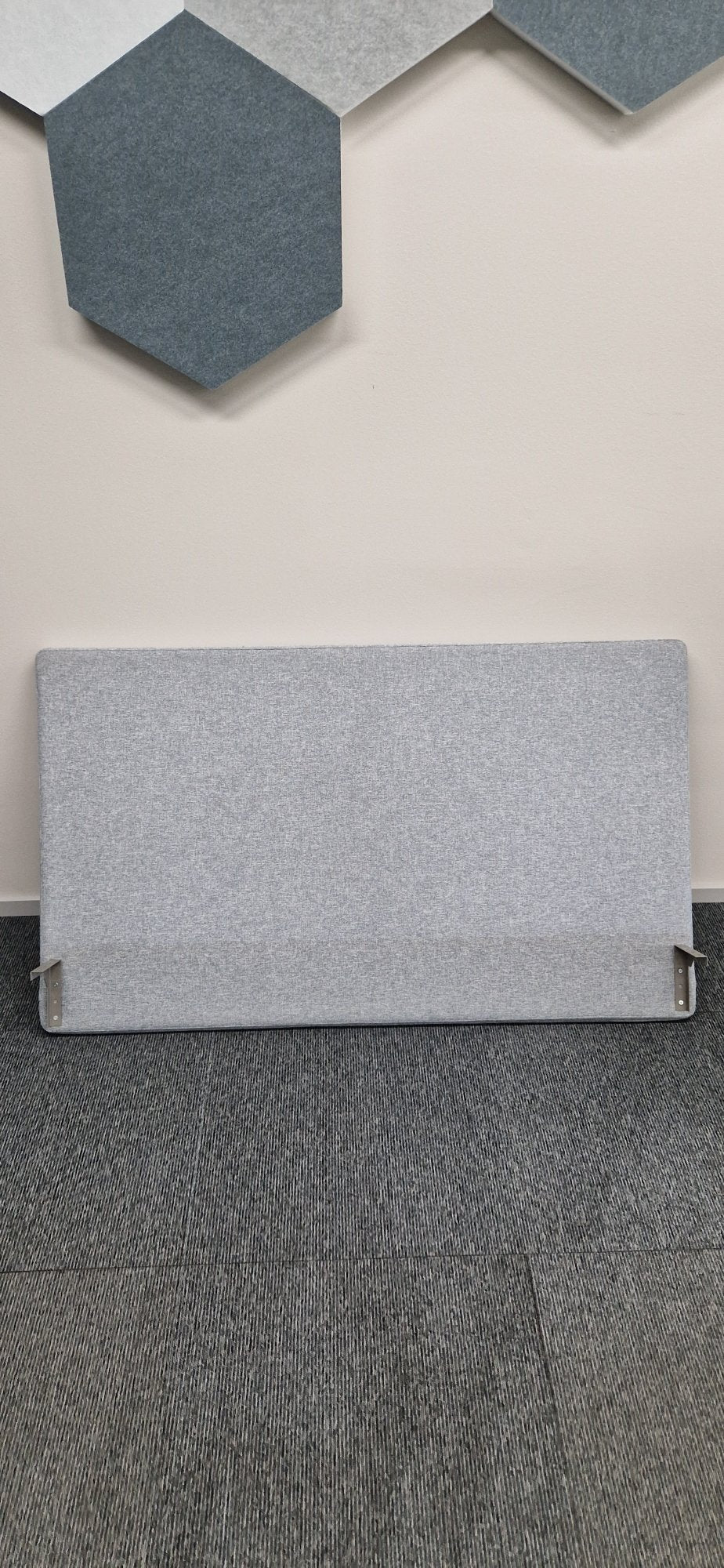 Outlet - Absorberingsskärm 1200*650*40 mm, cover 87 - använd som demo