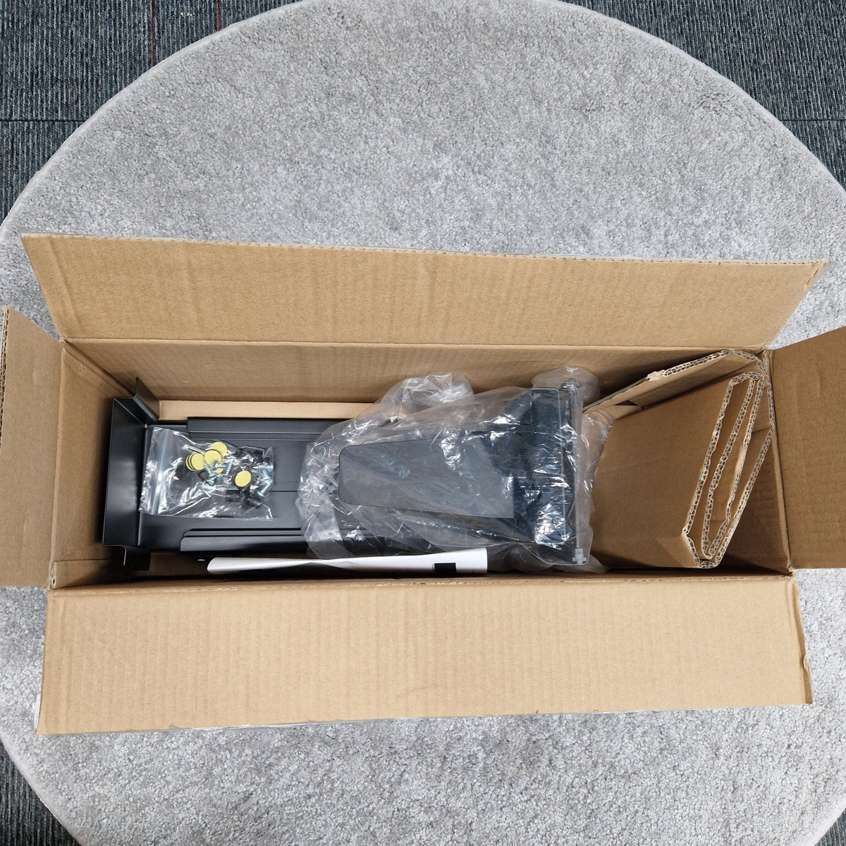 Outlet - Svängbara CPU-stativ för skrivbord, svart - öppnad förpackning