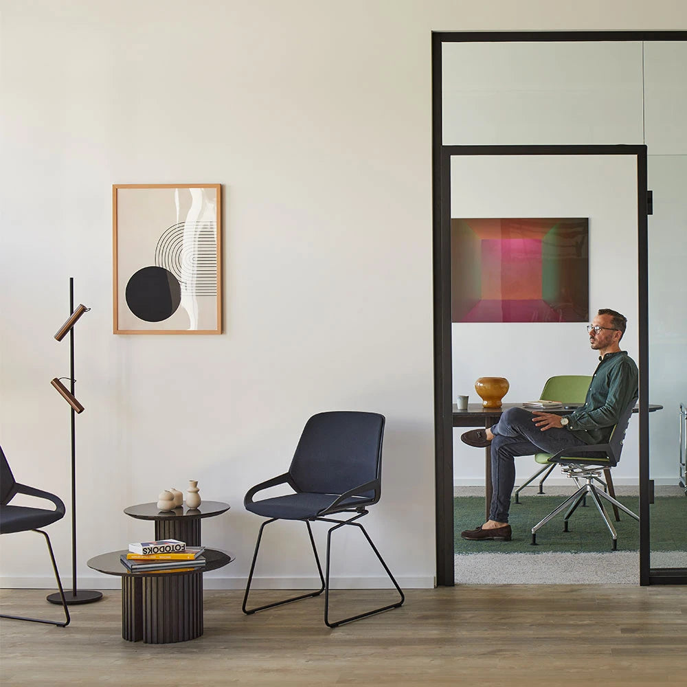 Numo Comfort skid base, svart Cura-tyg sits