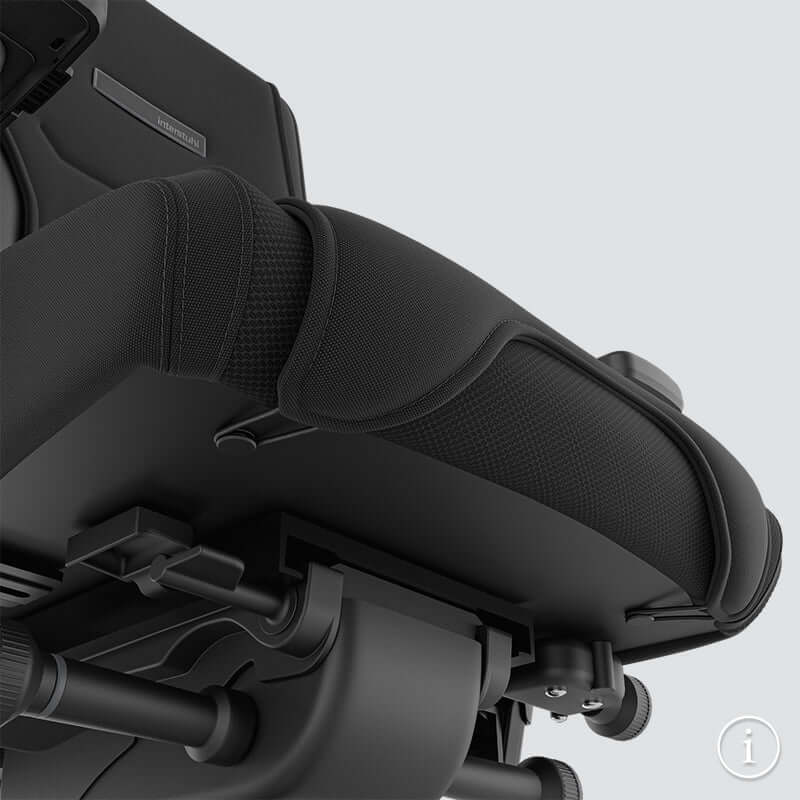 Ergonomic design of the TWENTYFOURis5 control room chair showcasing adjustable seat and locking mechanism for personalized comfort.